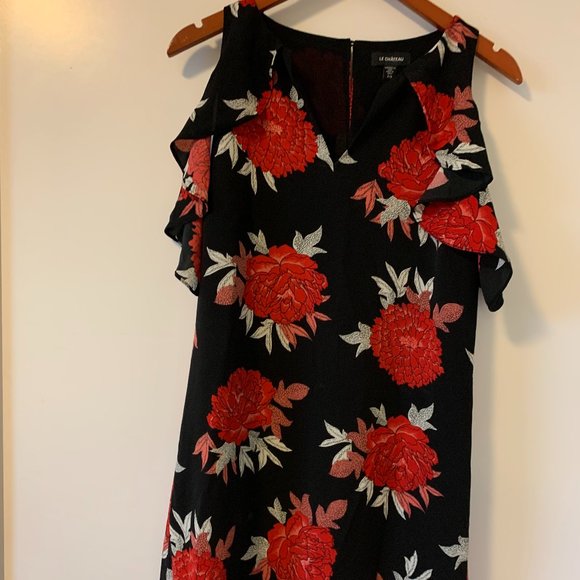Le Chateau Cold Shoulder Floral Print Dress - Picture 11 of 14